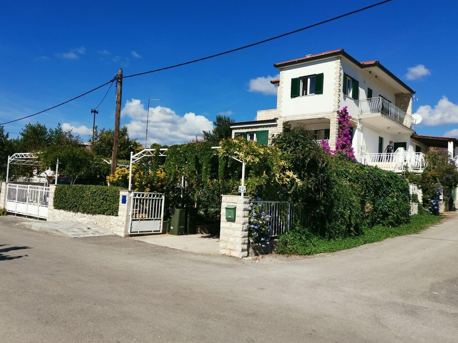 Apartments Srdan Vinisce Luaran gambar