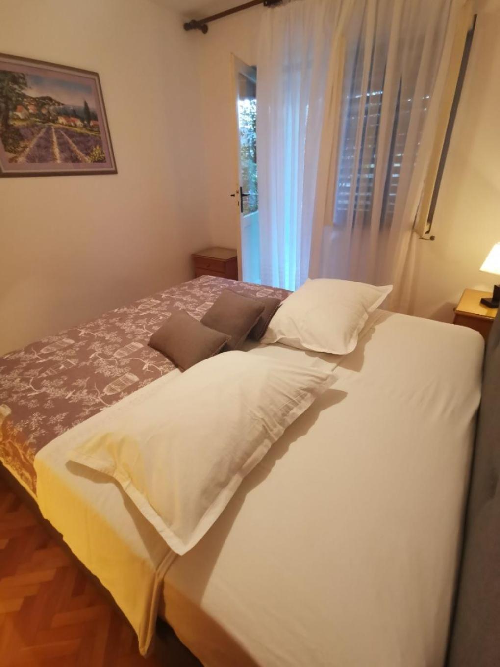 Apartments Srdan Vinisce Luaran gambar