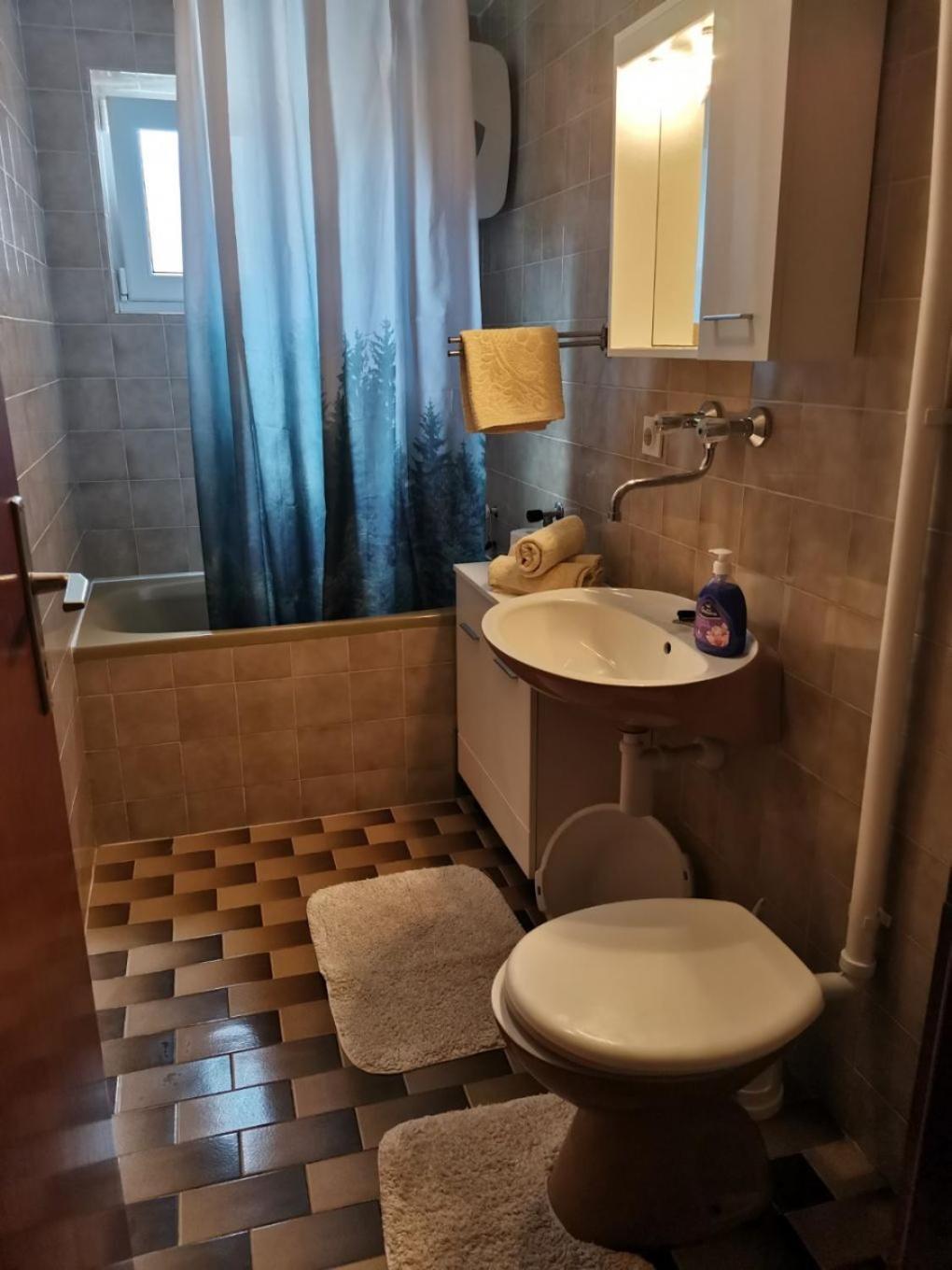 Apartments Srdan Vinisce Luaran gambar