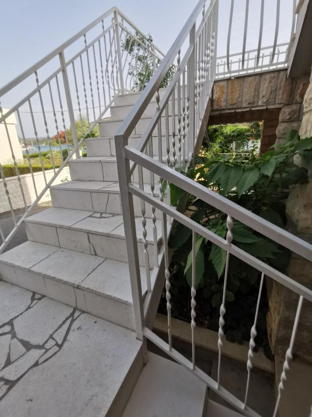 Apartments Srdan Vinisce Luaran gambar