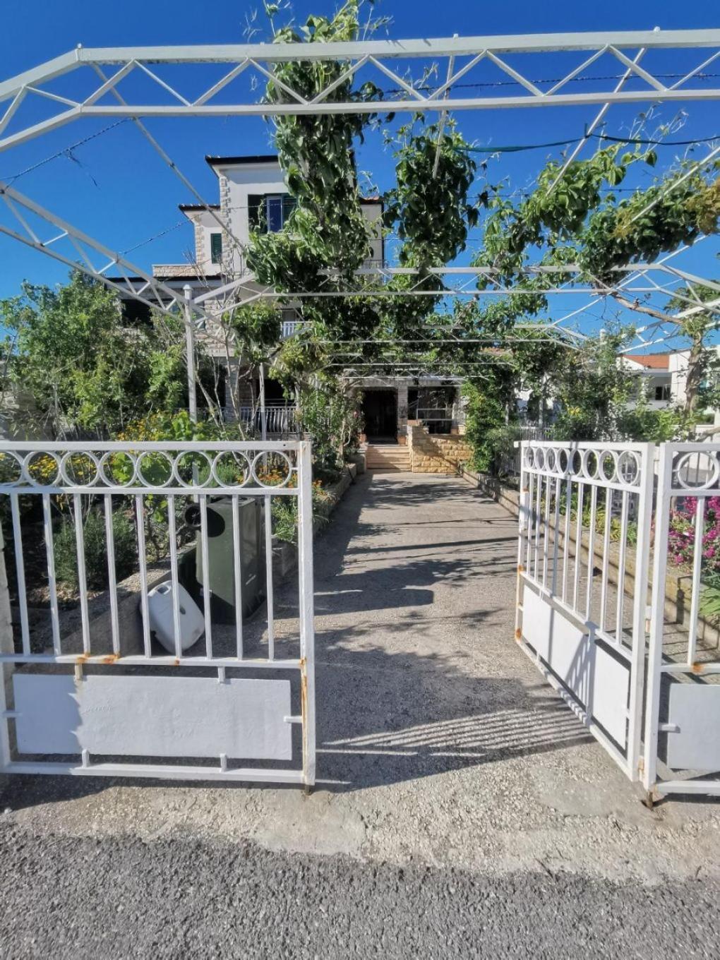 Apartments Srdan Vinisce Luaran gambar